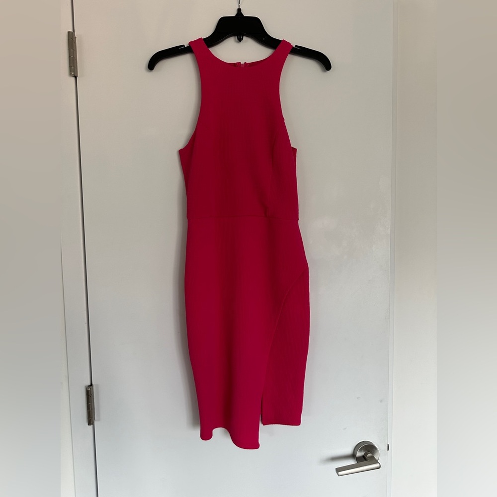 Aqua pink dress- size small. No mark’s or stains, dresses very nicely!